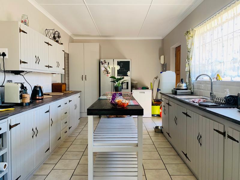 4 Bedroom Property for Sale in Jeffreys Bay Eastern Cape